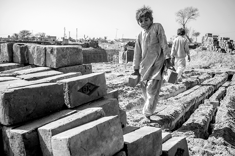 Children as young as eight working at a brick kiln. Vadana, Punjab, Pakistan